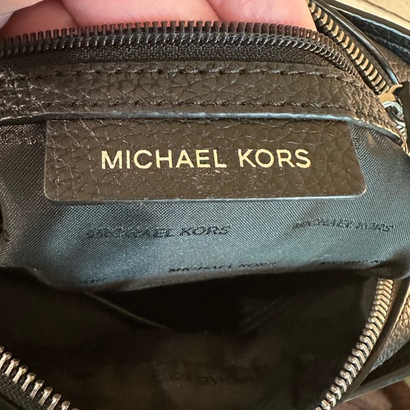 Michael Kors Pebbled Leather Crossbody Bag – Black – Adjustable Strap - Picture 9 of 14